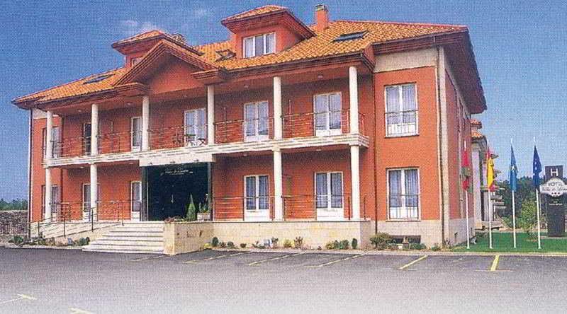 Villa De Llanes Zewnętrze zdjęcie